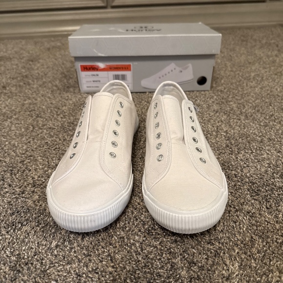 Women’s white Chloe Hurley shoe - Picture 2 of 4